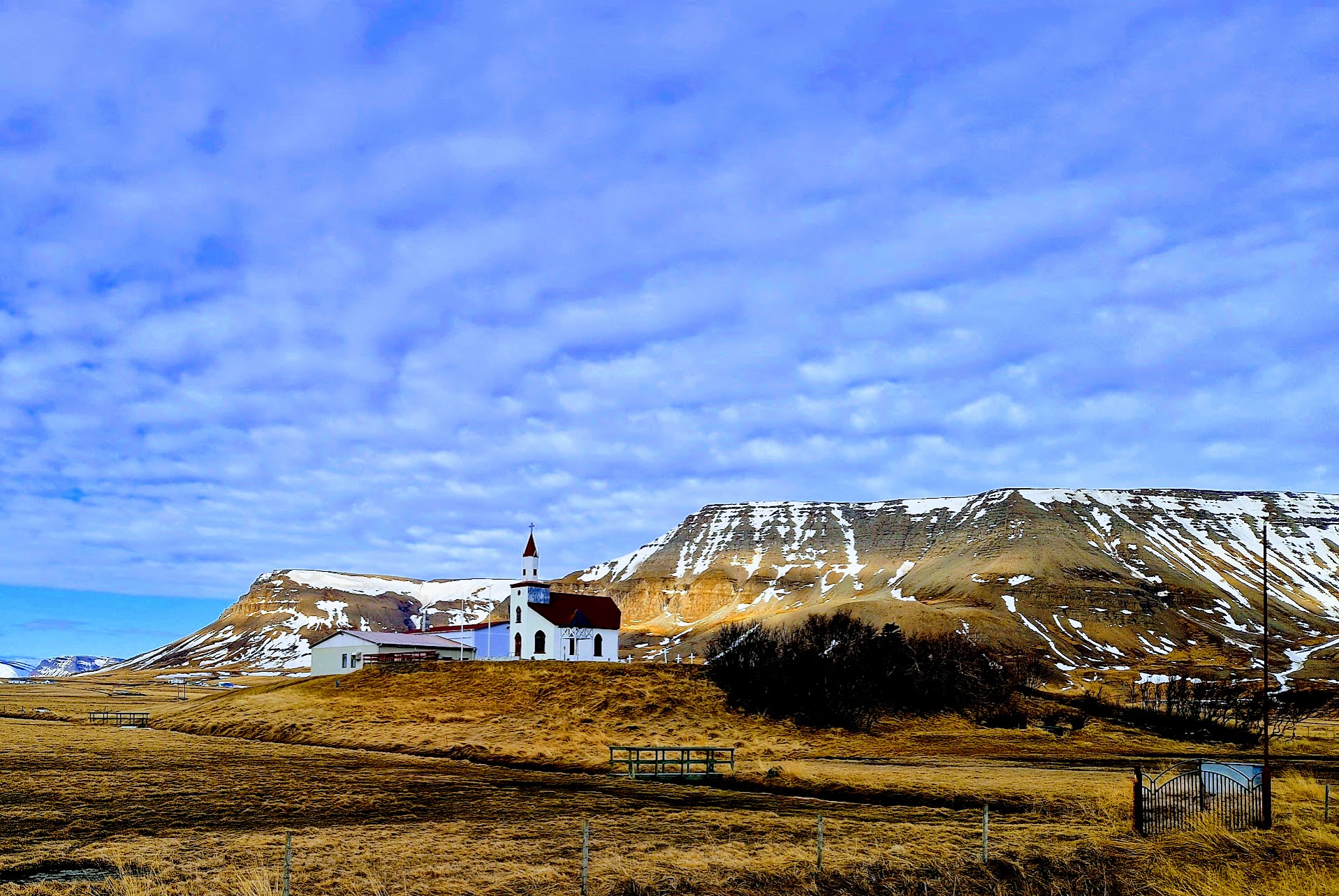 Aðalmynd fyrir “Gleðilegt sumar !”